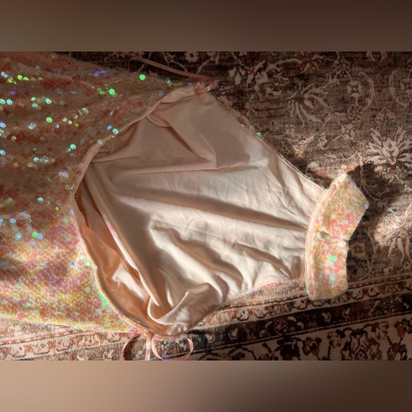 [WAYF] The Aria Sequin Mock Neck Gown - Picture 8 of 13